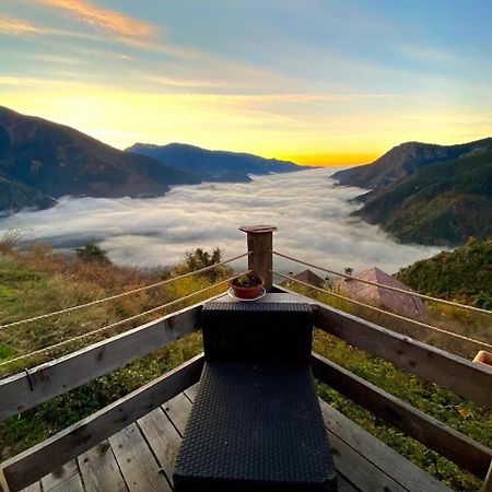 Les 3 Flocons Roure Hotel ภายนอก รูปภาพ